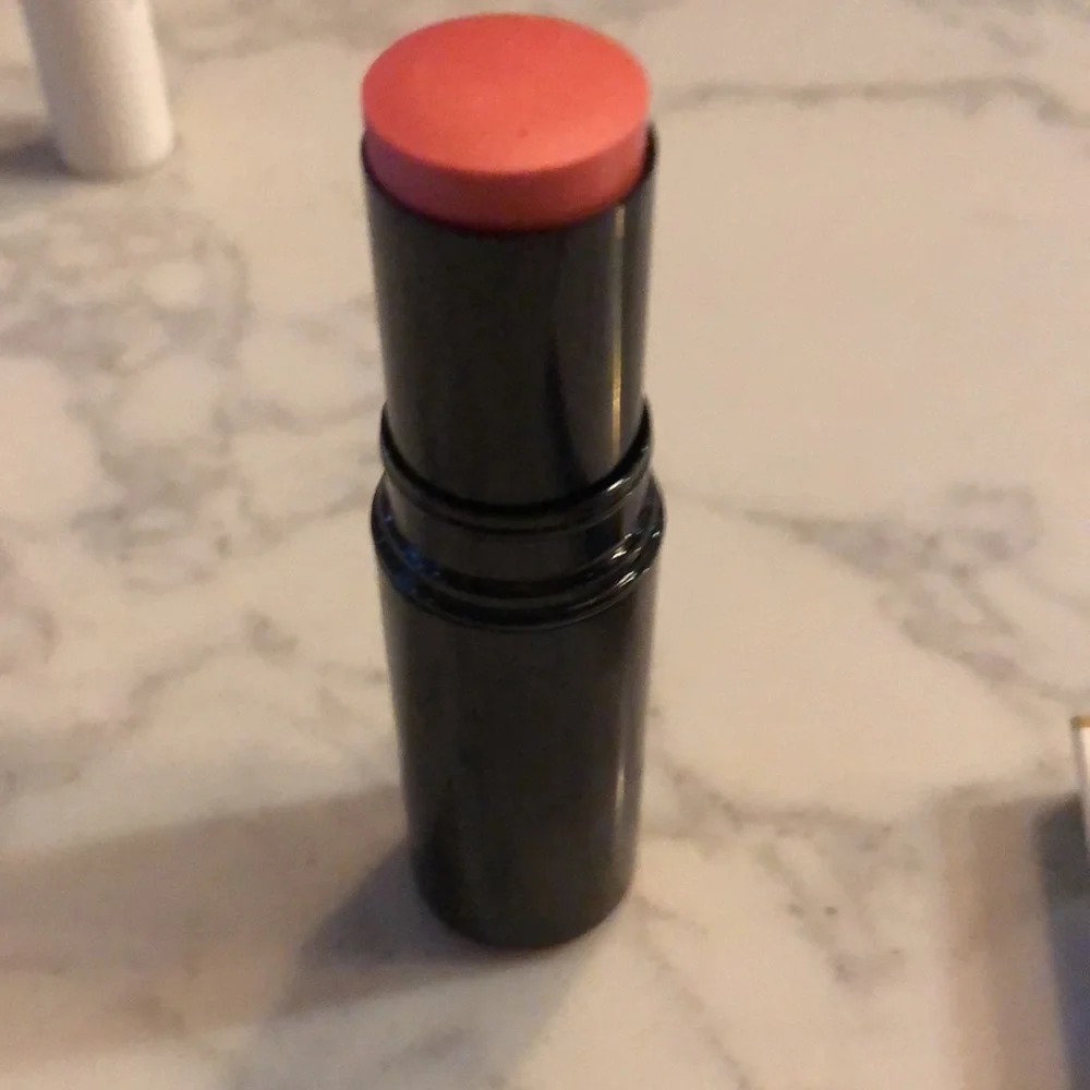 Chanel blush/skincare bundle